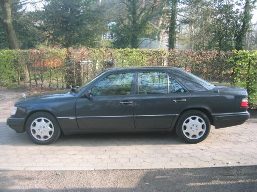 Mercedes-Benz E420, 1993